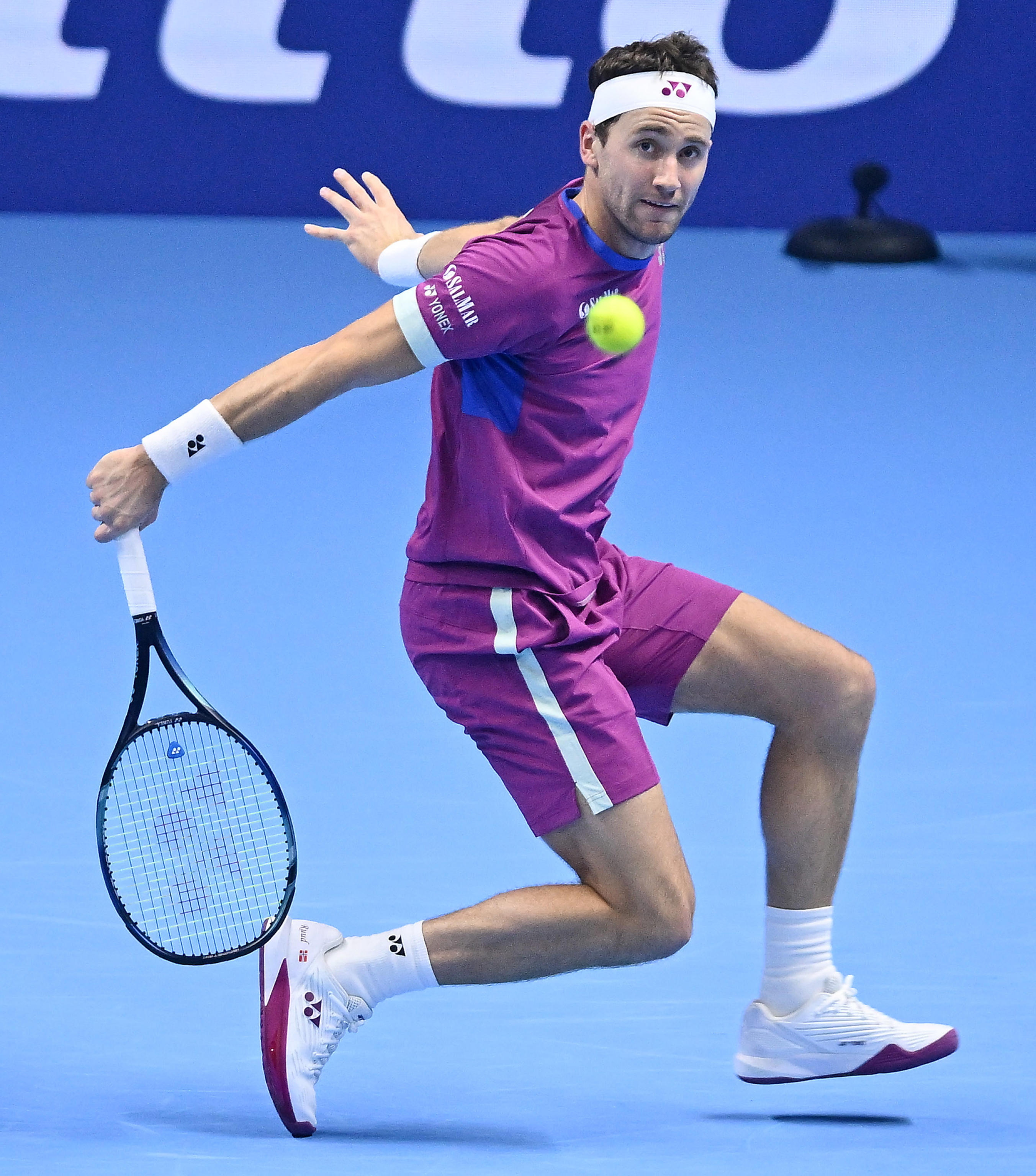 包含世界网球队横扫德国网球队，兹维列夫三分雨点燃全场的词条