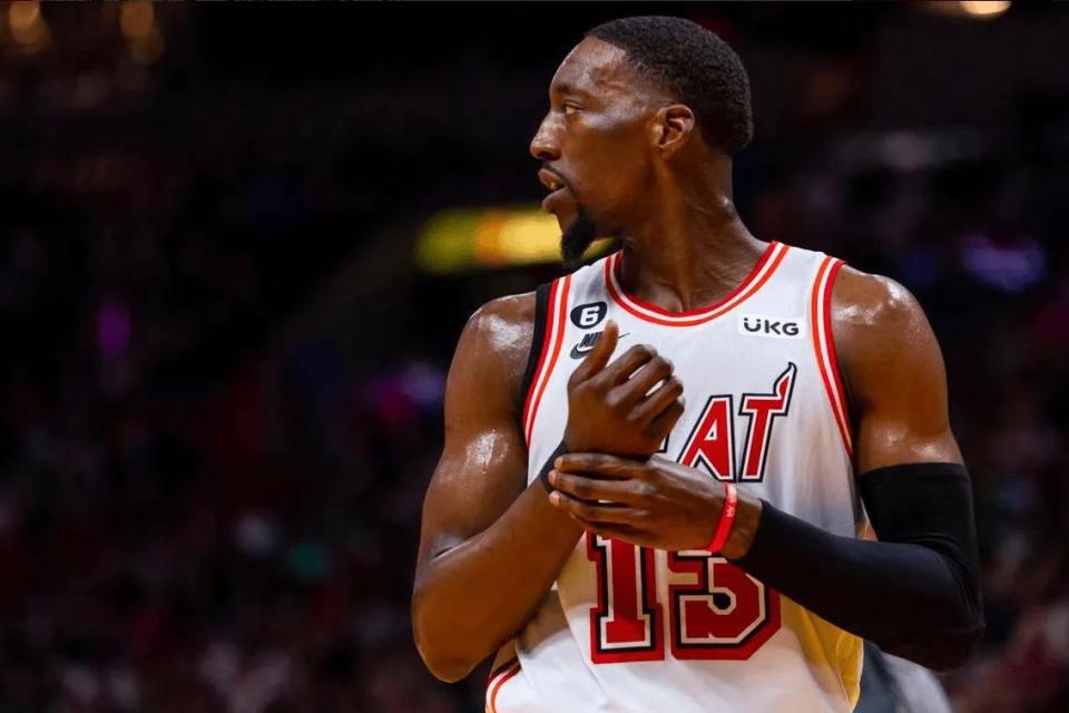 包含篮网完胜雄鹿B队,阿德巴约高光表现的词条 包含篮网完胜雄鹿B队,阿德巴约高光表现的词条