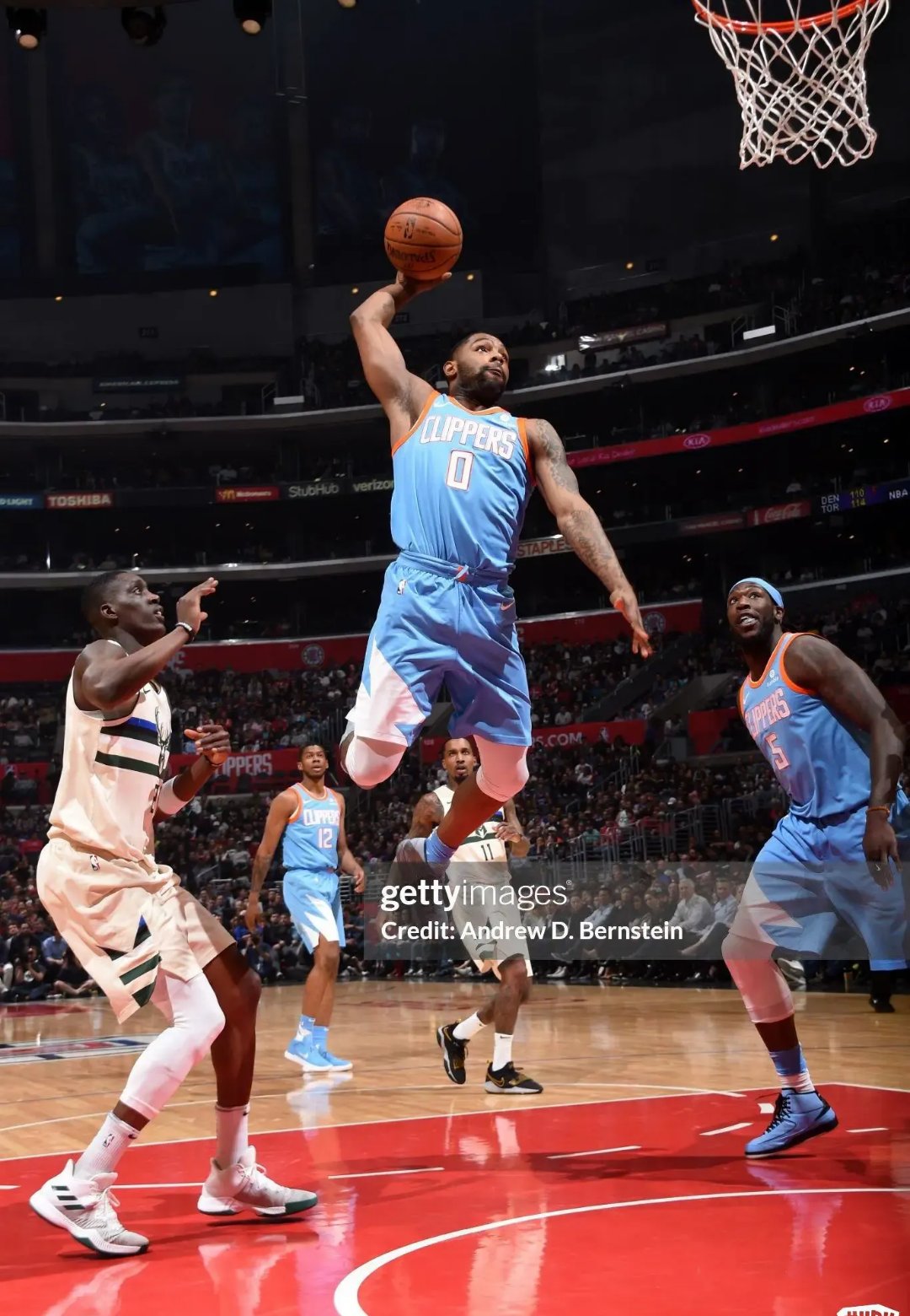 关于快船力克塞尔维亚男篮，麦科勒姆爆发神勇的信息