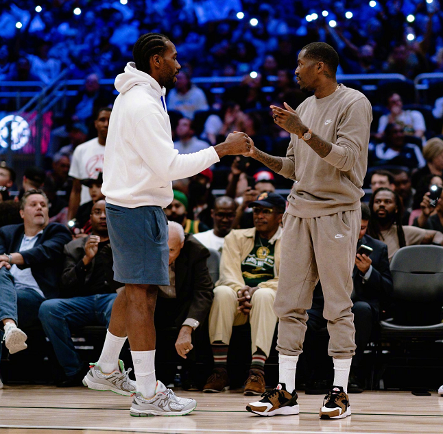 包含加拿大男篮力克火箭,乔治·希尔一己之力扛起全队的词条 包含加拿大男篮力克火箭,乔治·希尔一己之力扛起全队的词条