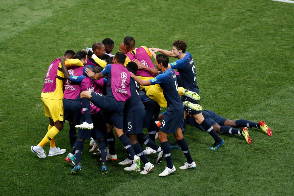 法国队惊险过关,取得关键胜利的简单介绍 法国队惊险过关,取得关键胜利的简单介绍