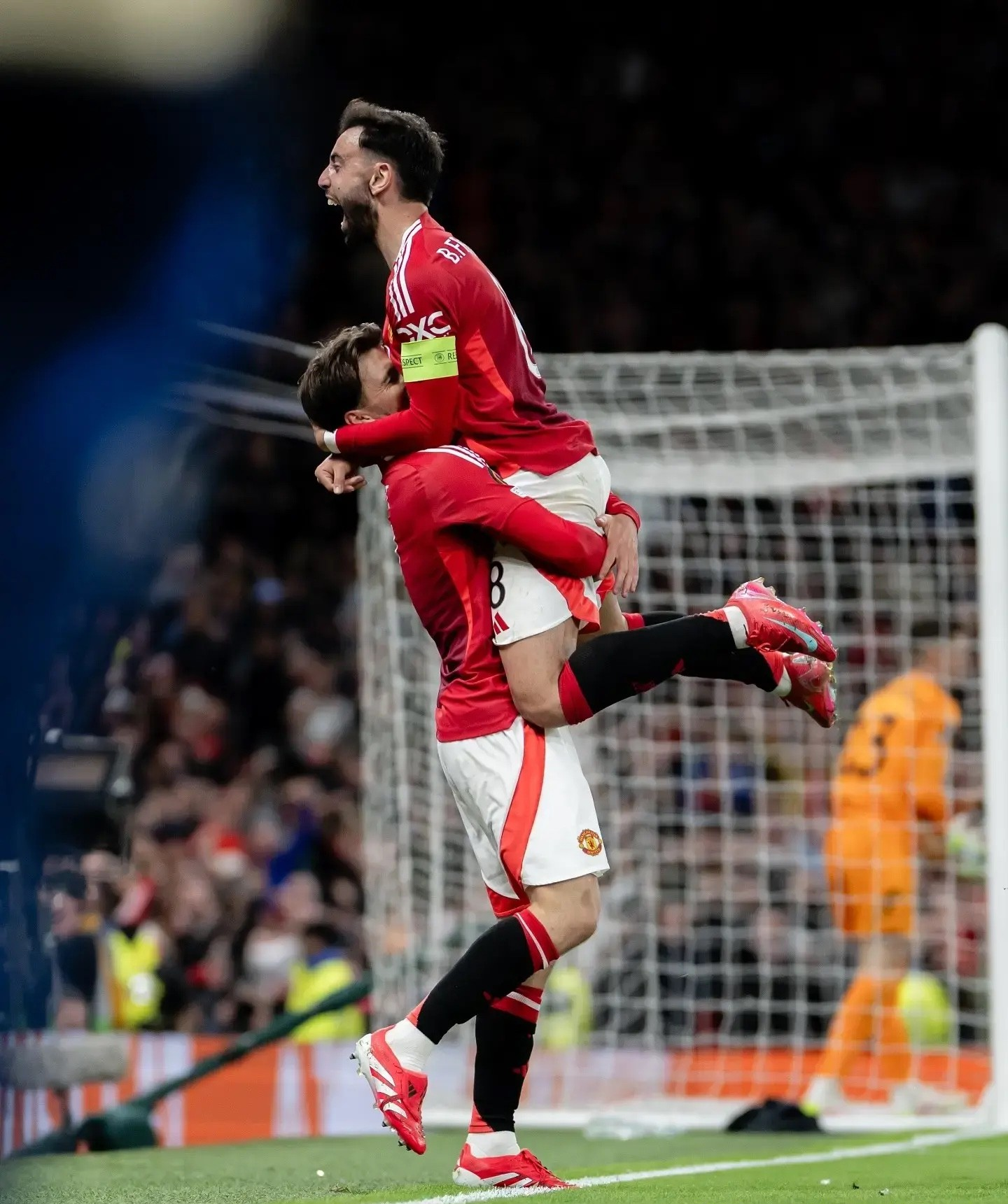 关于热刺逆转惊艳,曼联后防一度瘫痪的信息 关于热刺逆转惊艳,曼联后防一度瘫痪的信息