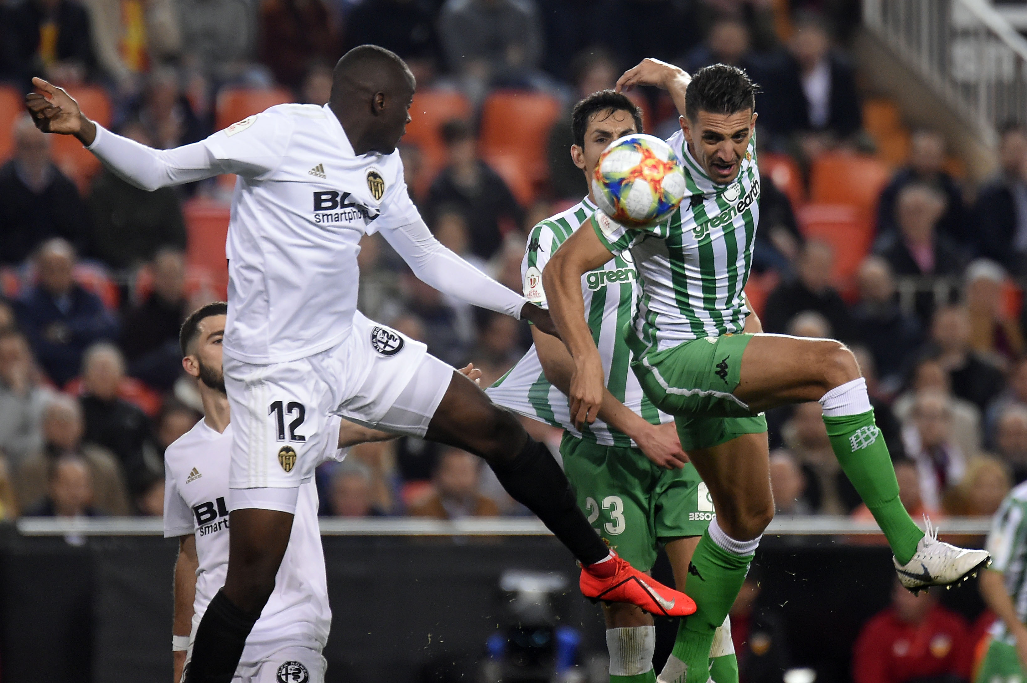 巴伦西亚比赛精彩纷呈,引人入胜! 巴伦西亚比赛精彩纷呈,引人入胜!