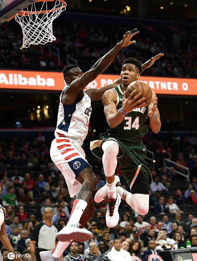 关于骑士险胜江苏队，字母哥带队取胜的信息