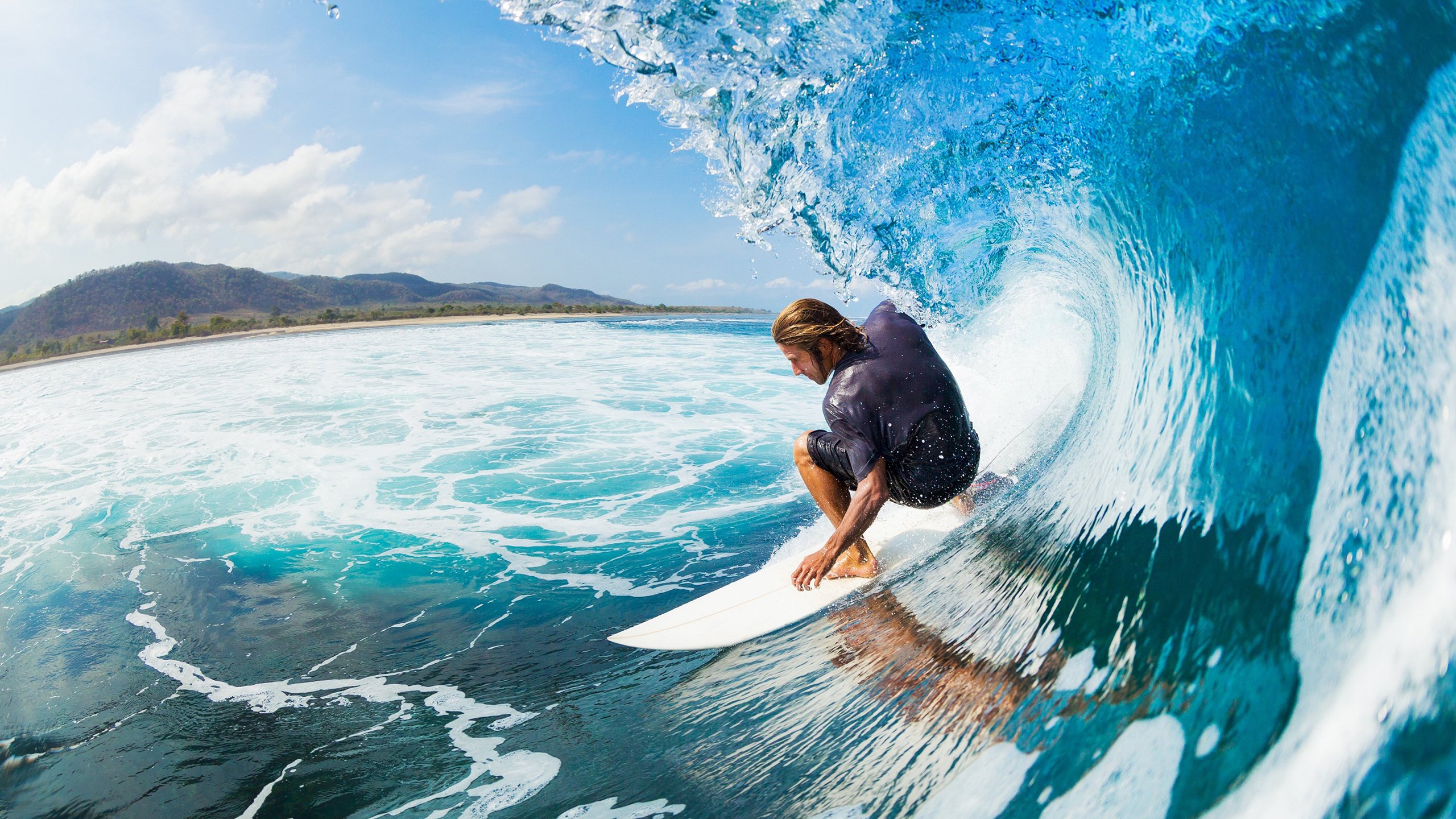 赛道上的跨界征服，当黄喜灿在F1街道赛接管比赛