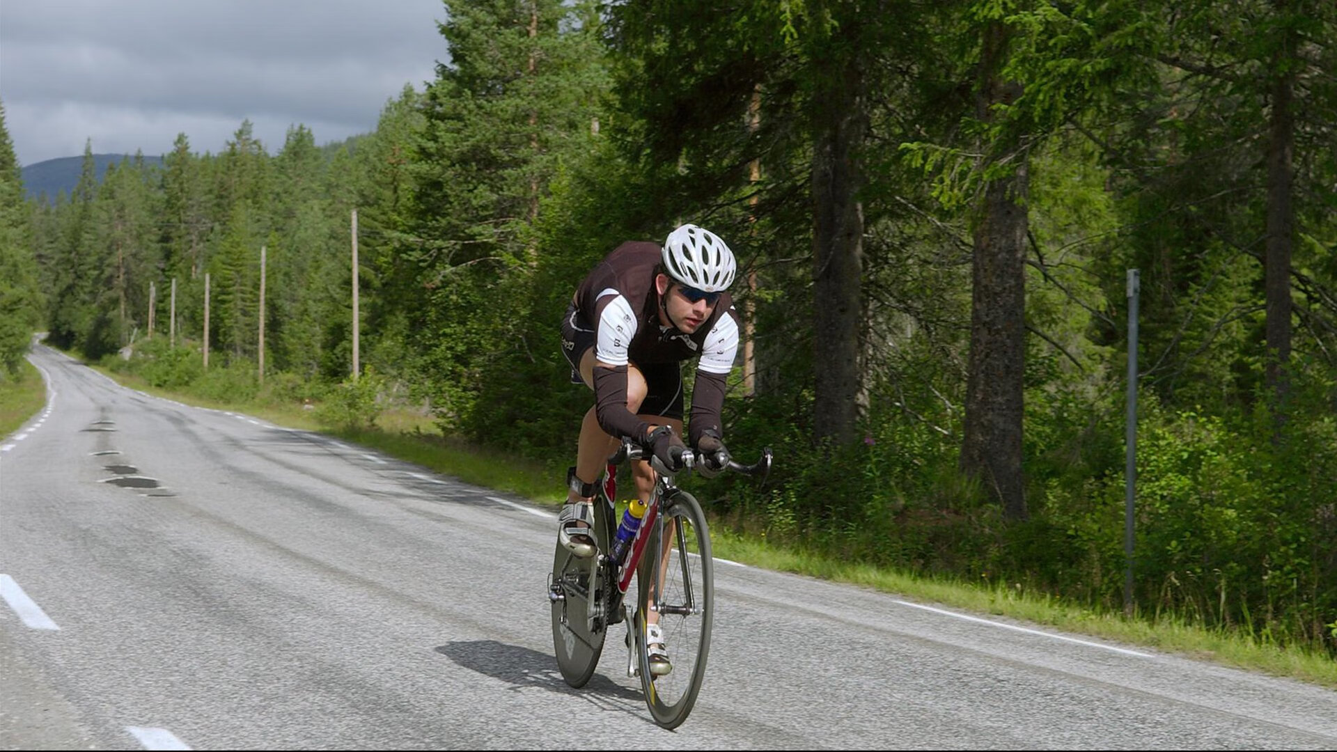 波兰队险胜中国队，樊振东刷新个人连胜纪录